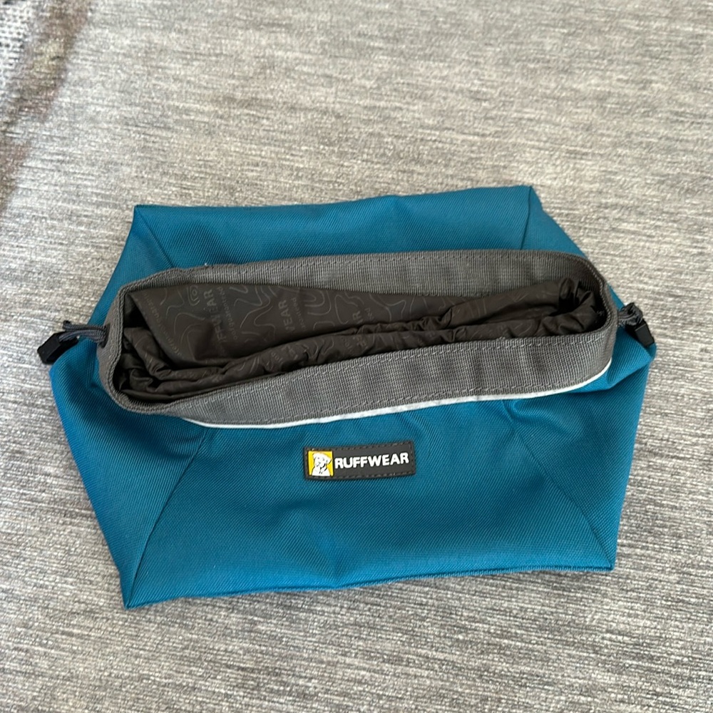Ruffwear collapsible dog bowl- NWOT
